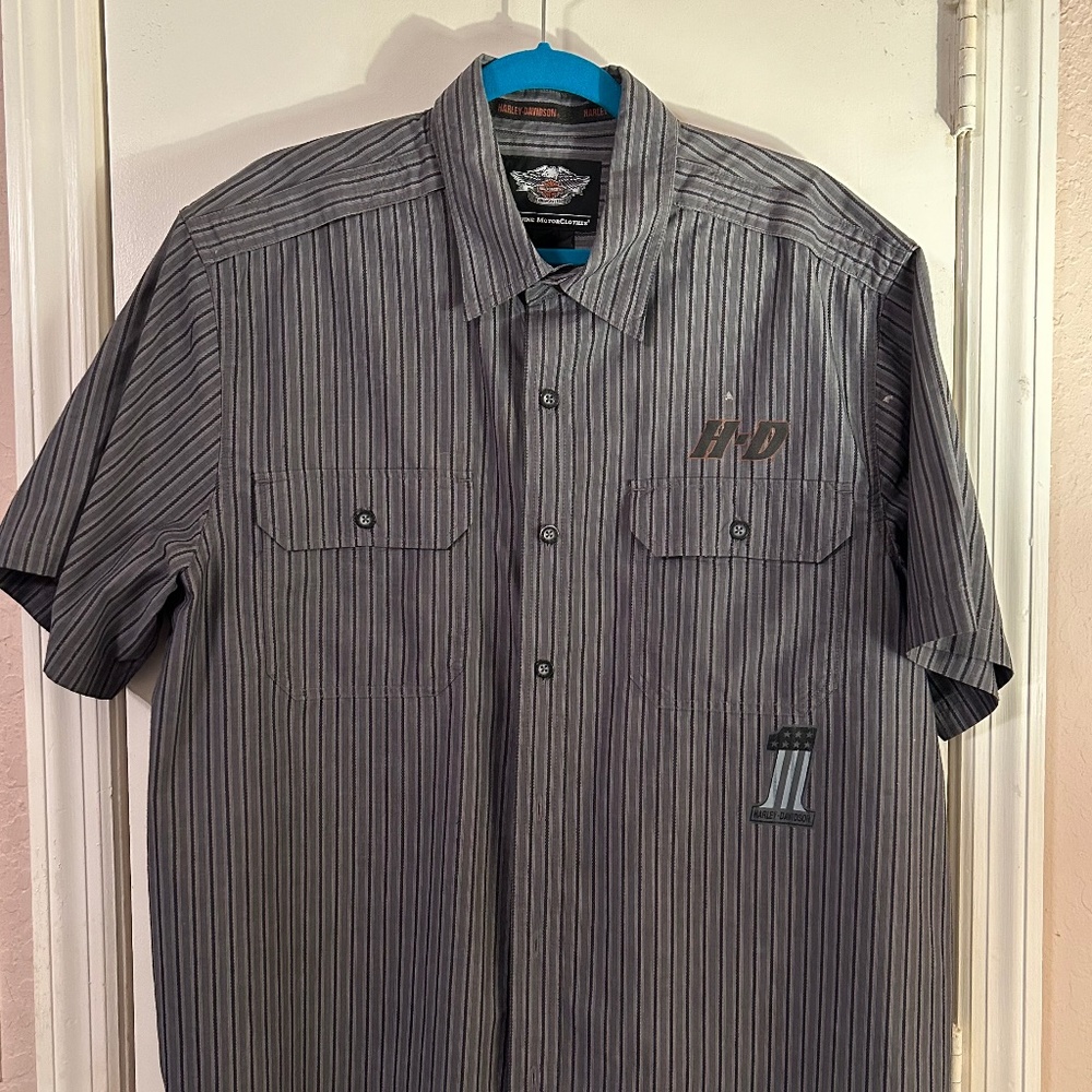 HARLEY DAVIDSON SHORT SLEEVE COTTON MENS SHIRT WORN ONLY ONCE